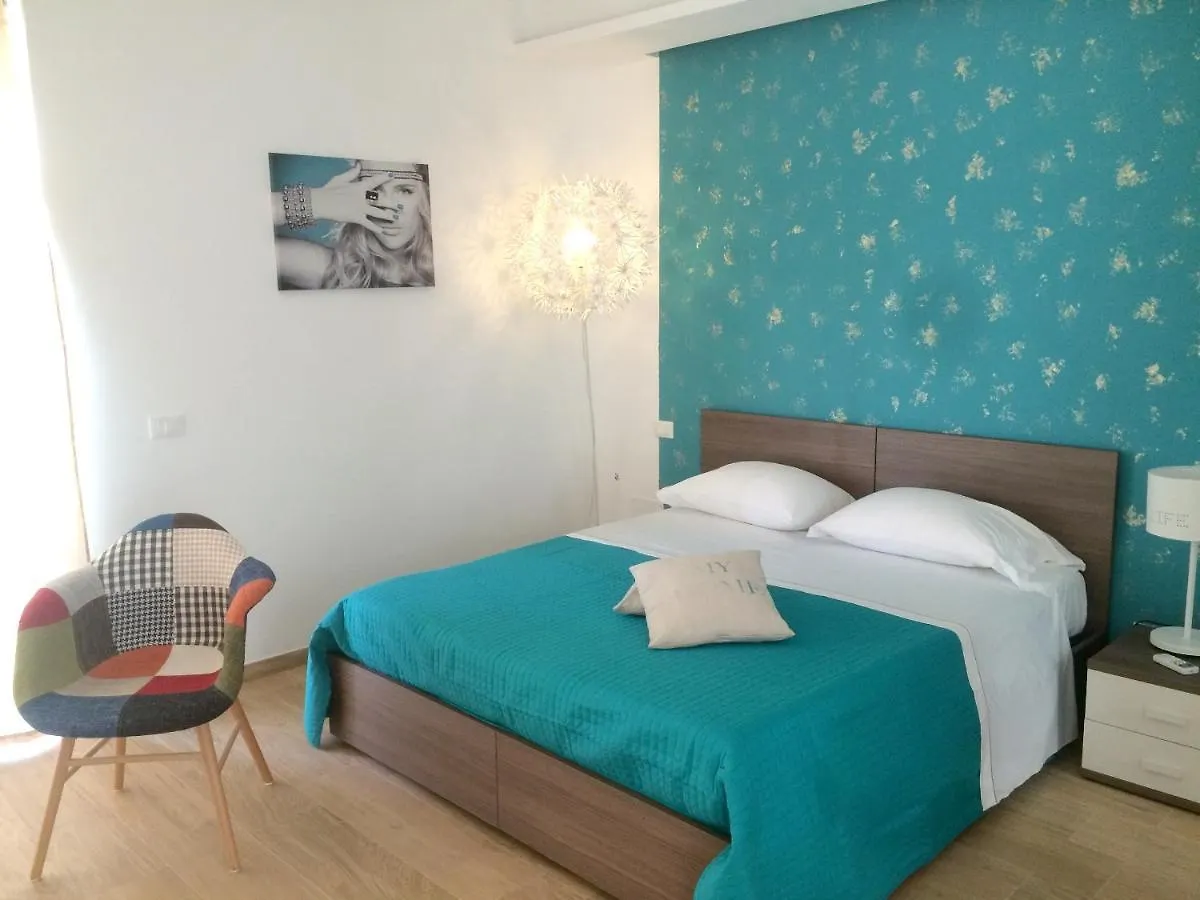 Spacious Apartment In Pozzallo 110M² With Pool And Sea View